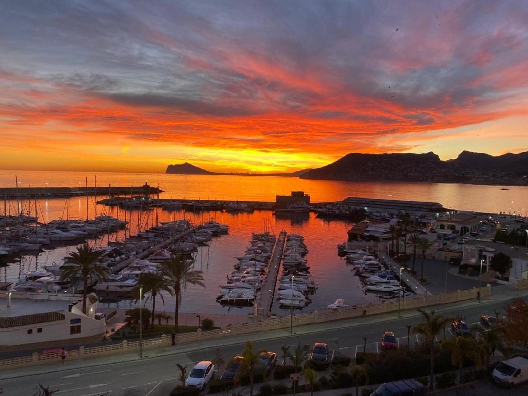 Timora Sea View New Apart' Hipocampos Calp Extérieur photo